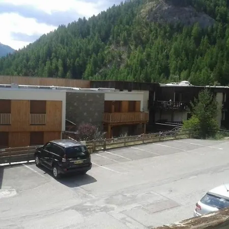 Au Calme Apartment Pra Loup